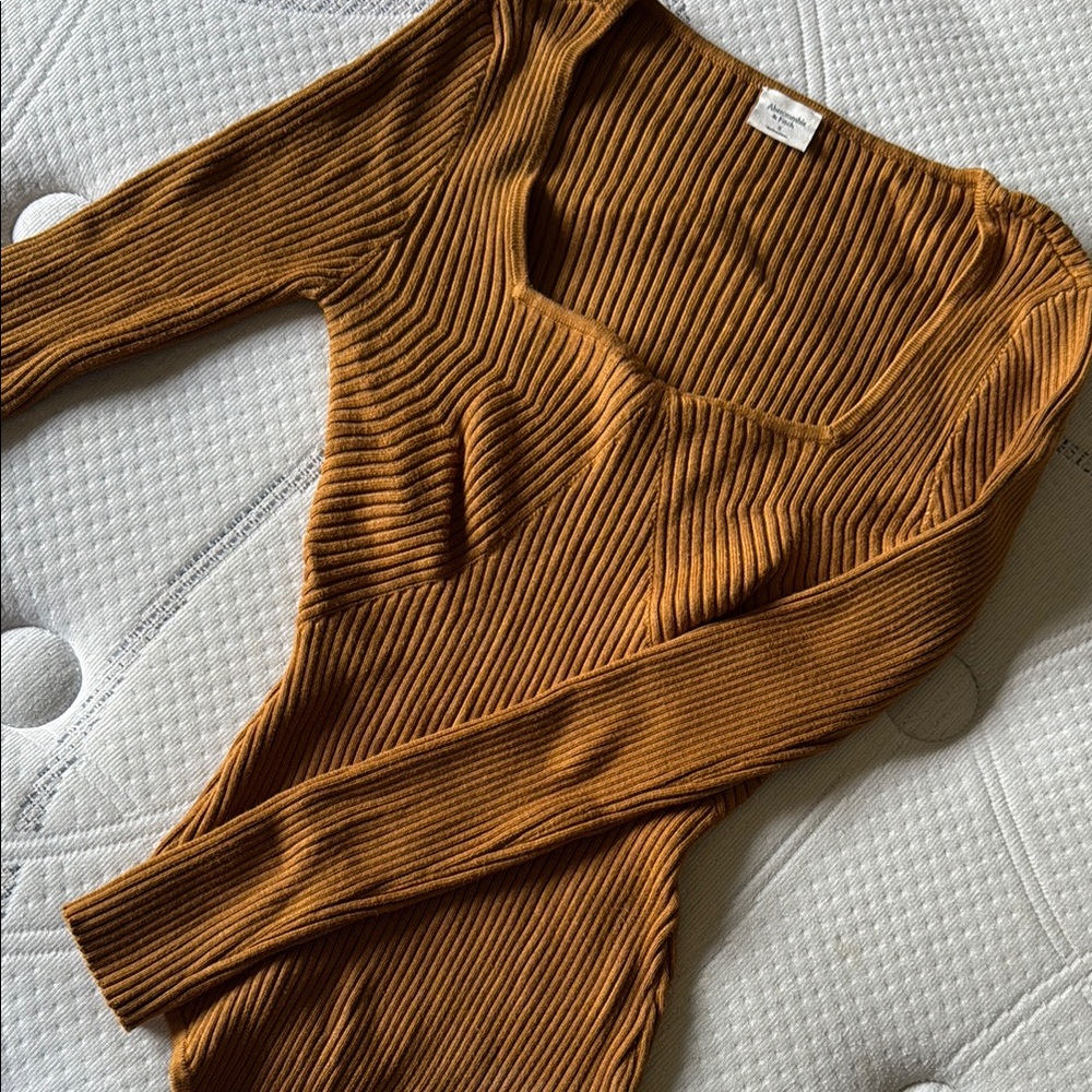 Abercrombie & Fitch Ribbed Mustard Long Sleeve Top size S